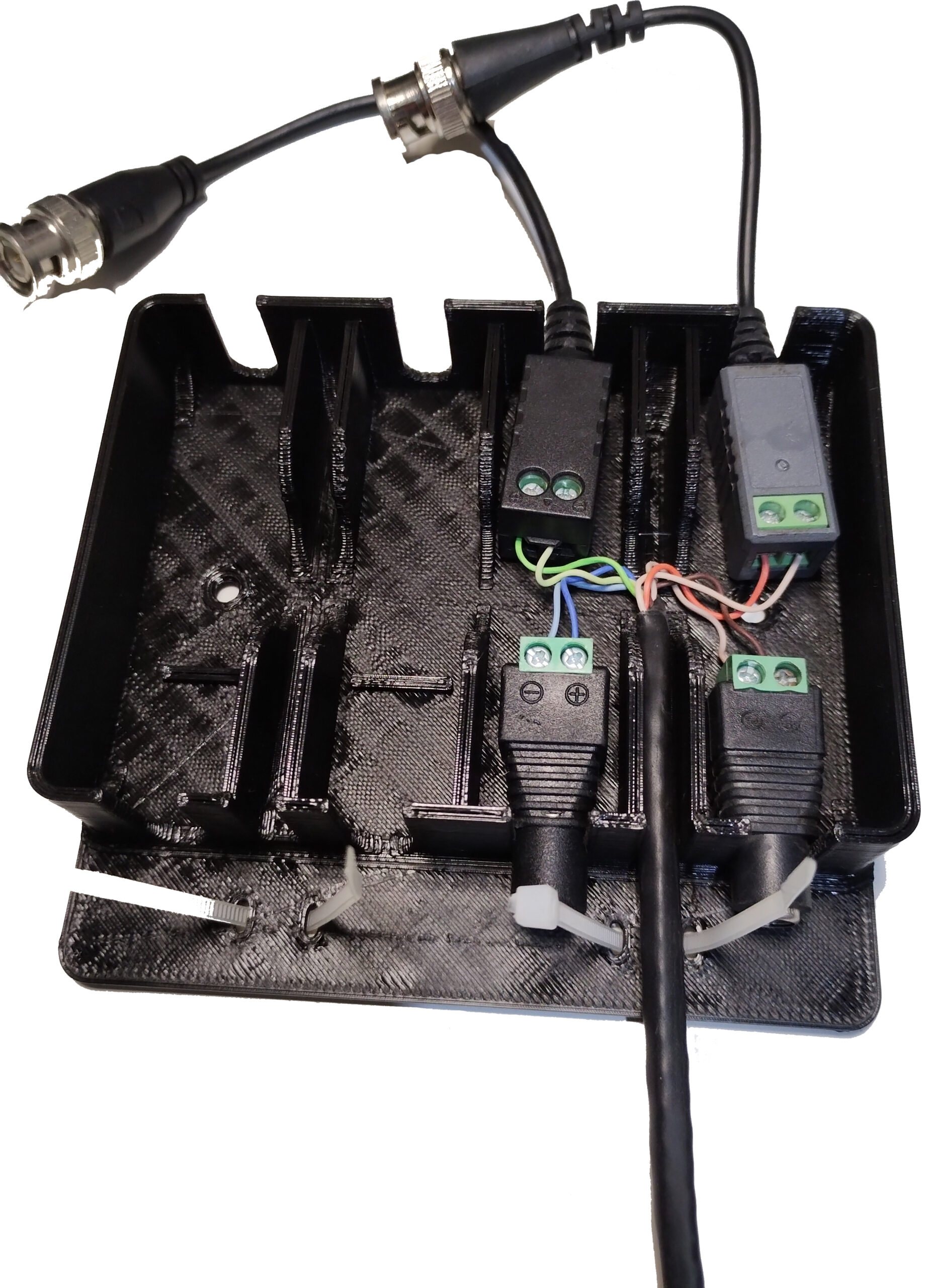 Organizadores 9 BALUNERA PORTADA NEGRA scaled