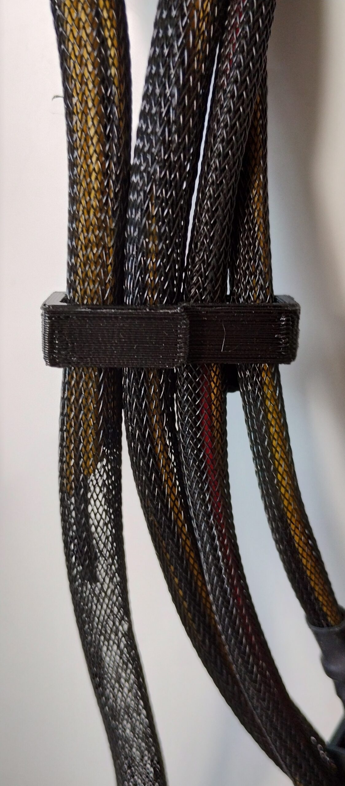 GRAMPA 3515 H7 10 CON CABLES scaled